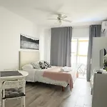 Apartment Canovas Nerja- Estudio 410 *