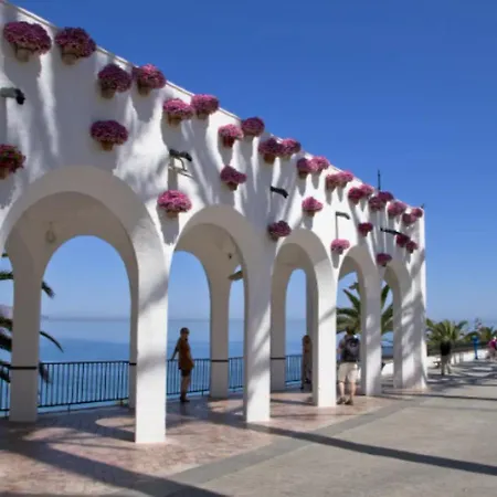 Canovas Nerja- Estudio 410 *