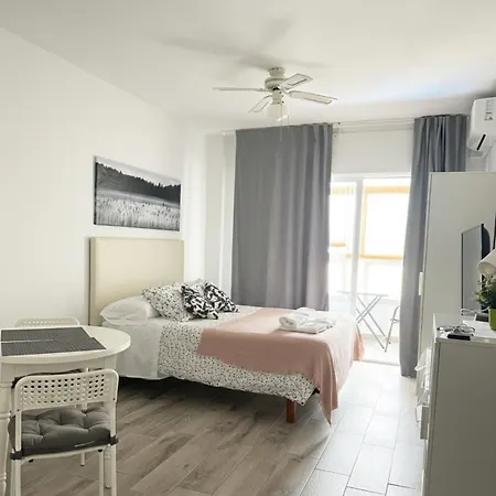 Apartamento Canovas Nerja- Estudio 410 *