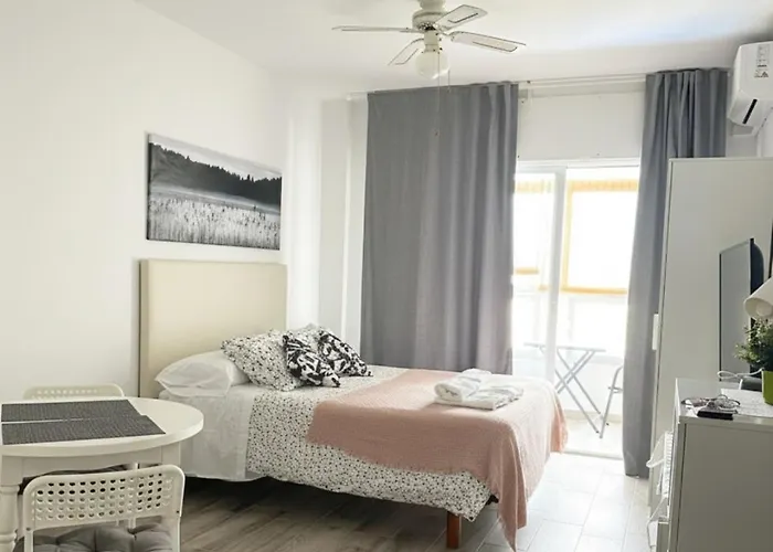 Apartment Canovas Nerja- Estudio 410 *